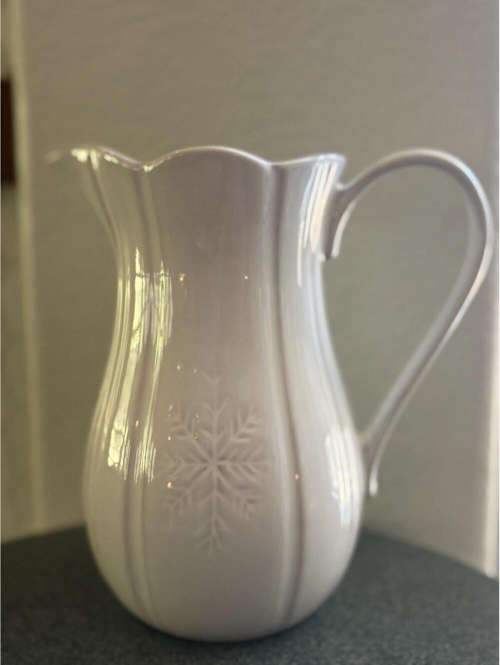 Lenox Alpine Snowflake 64-oz Carved Pitcher